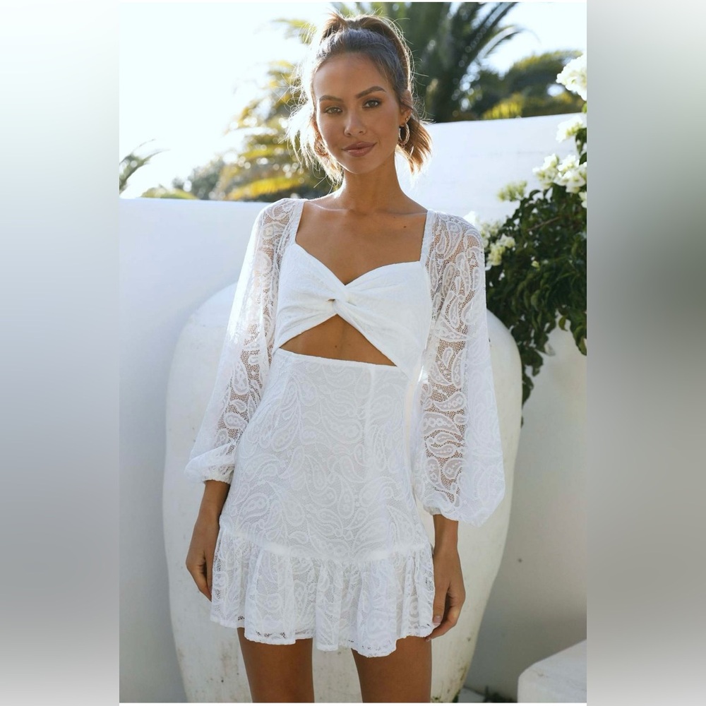 Beautiful white dress, Perfect for weddings, showers, bachelorettes, summer